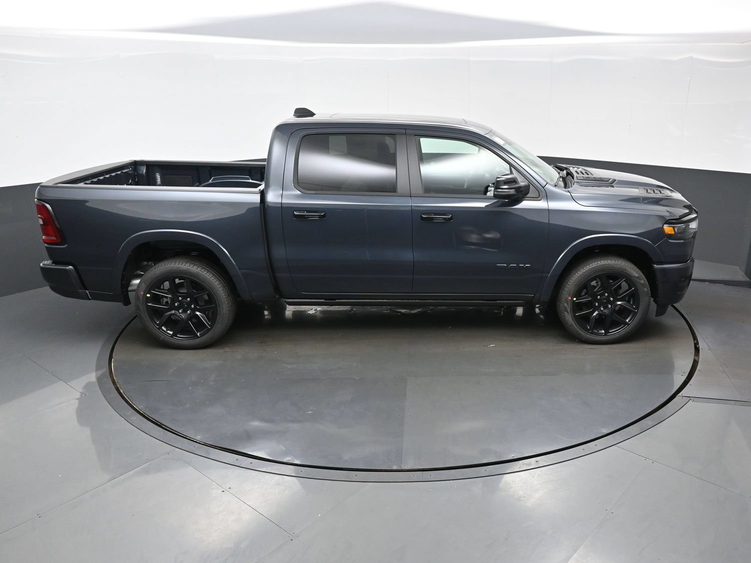 New 2027 RAM 1500 Laramie w/ Night Edition AWD/4WD image 26