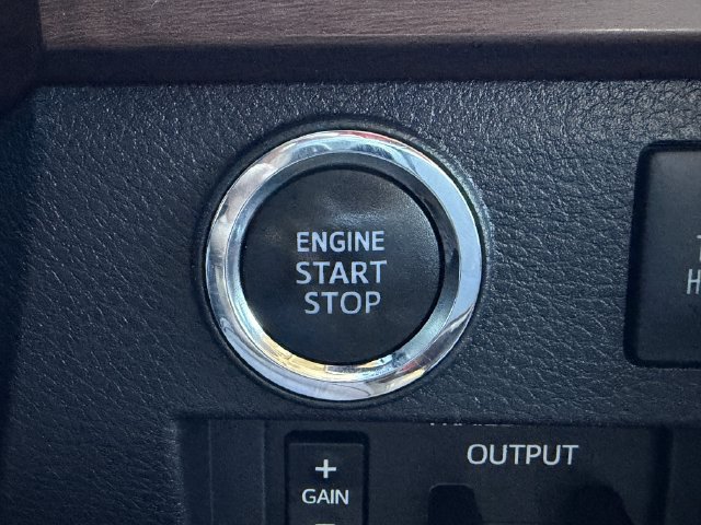 Used 2021 Toyota Tundra Limited AWD/4WD image 15