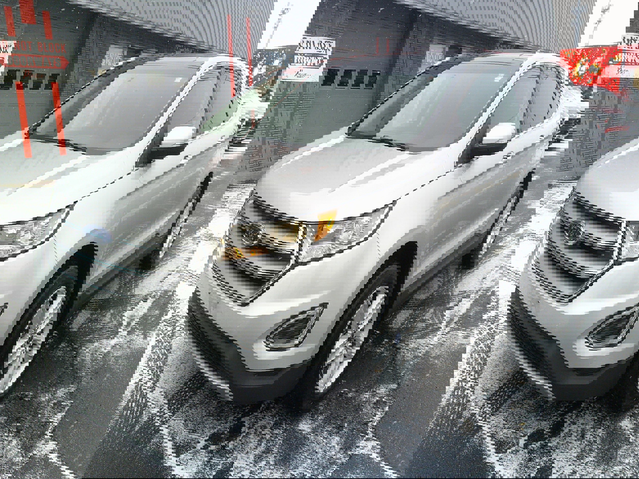 Used 2018 Ford Edge SEL w/ Equipment Group 201A image 11