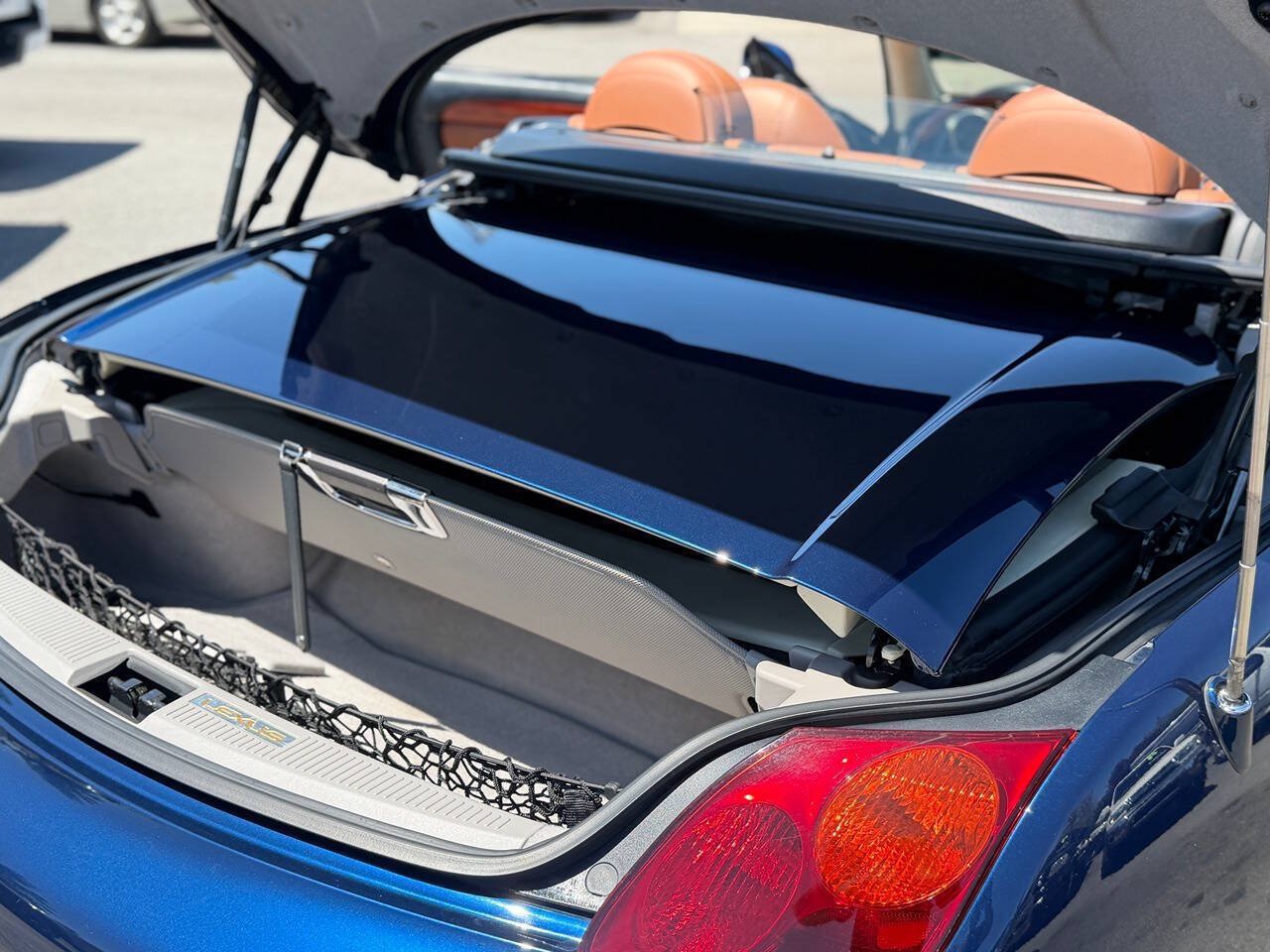 Used 2005 Lexus SC 430 Convertible w/ Preferred Accessory Pkg RWD image 82