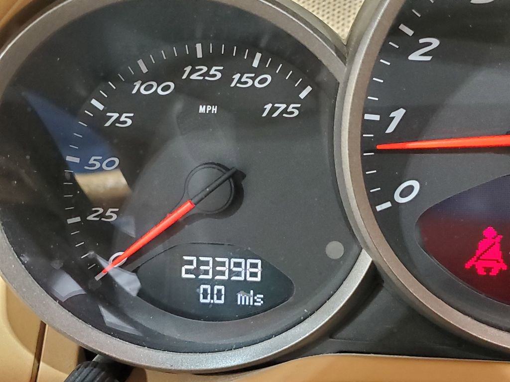 Used 2011 Porsche Boxster image 25