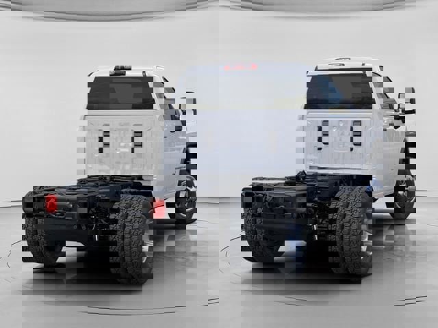 New 2026 GMC Sierra 3500 Pro image 4