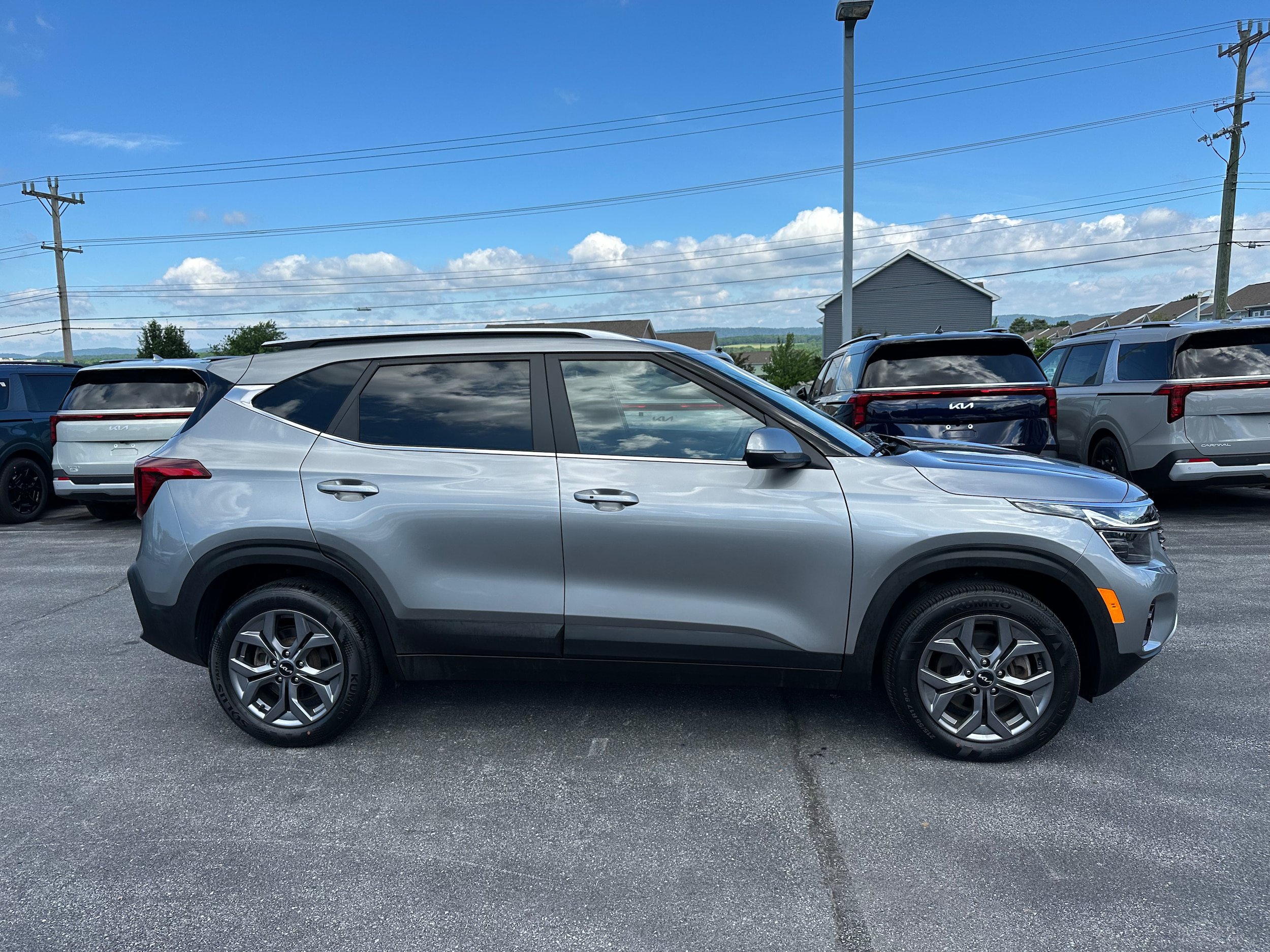 Used 2024 Kia Seltos S AWD/4WD image 4