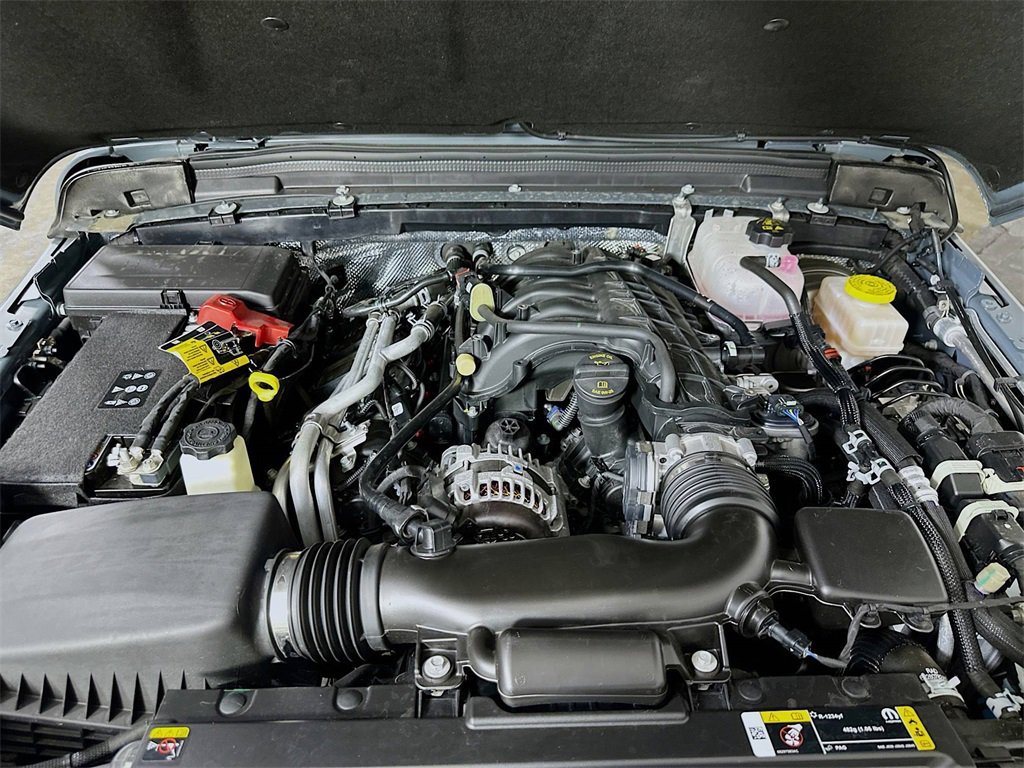 Used 2024 Jeep Wrangler Sahara w/ Safety Group image 9