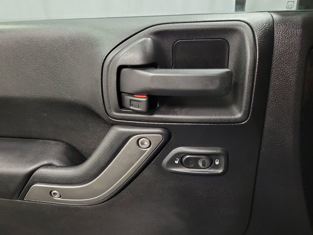 Used 2014 Jeep Wrangler Unlimited Sport w/ Quick Order Package 24S image 18