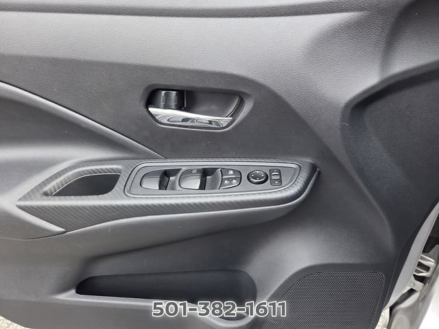 Used 2025 Nissan Versa SV FWD image 30