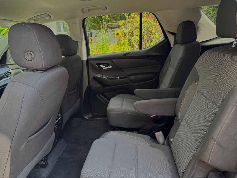 Used 2019 Chevrolet Traverse LT AWD/4WD image 32
