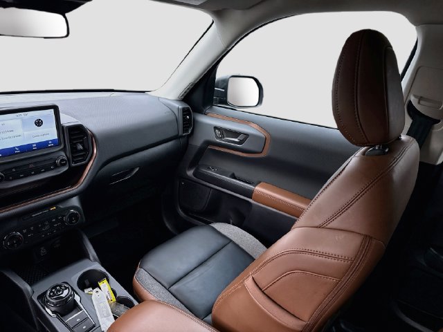Used 2024 Ford Bronco Sport Outer Banks AWD/4WD image 29