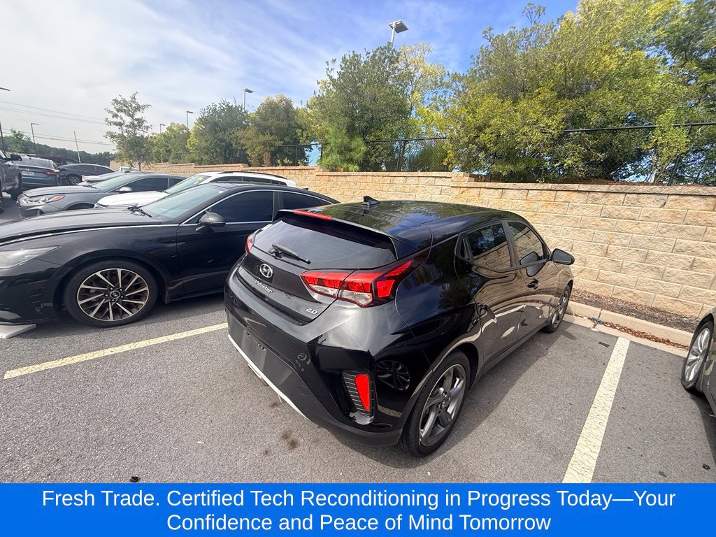 Used 2020 Hyundai Veloster 2.0 FWD image 4