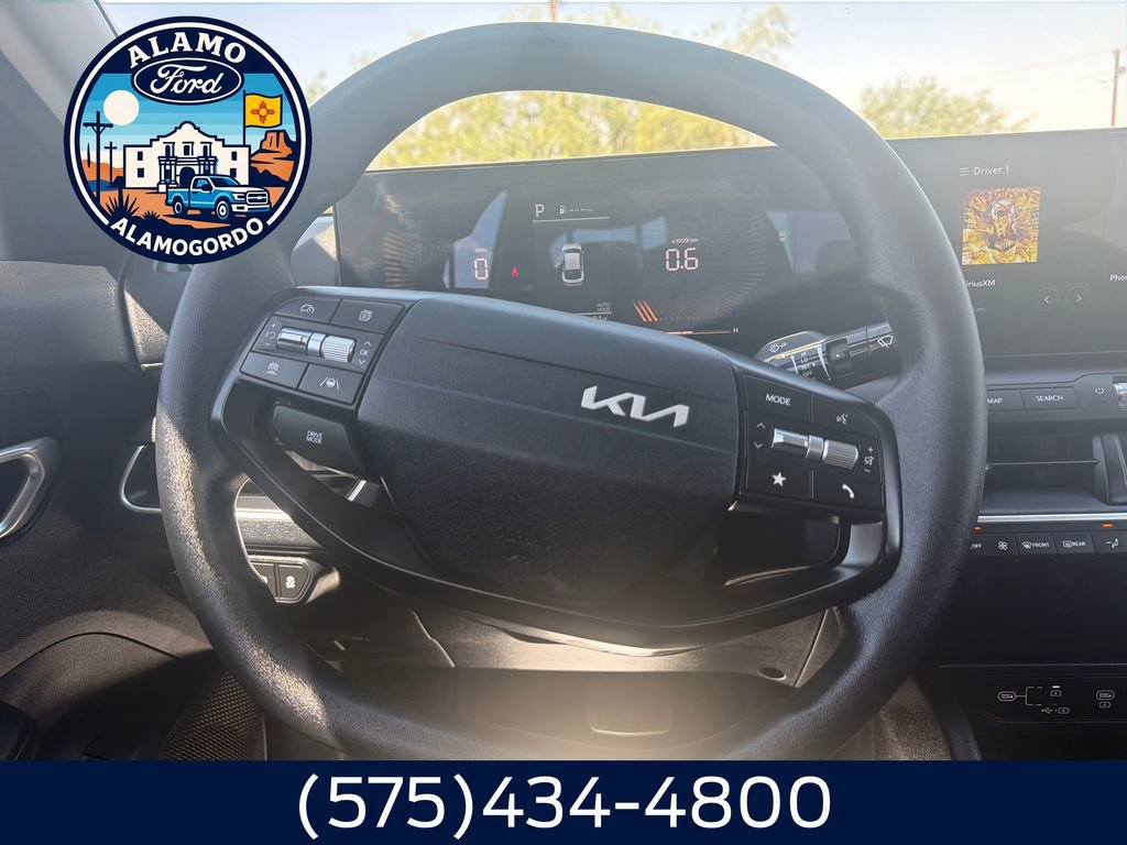 Used 2025 Kia K4 LXS FWD image 14
