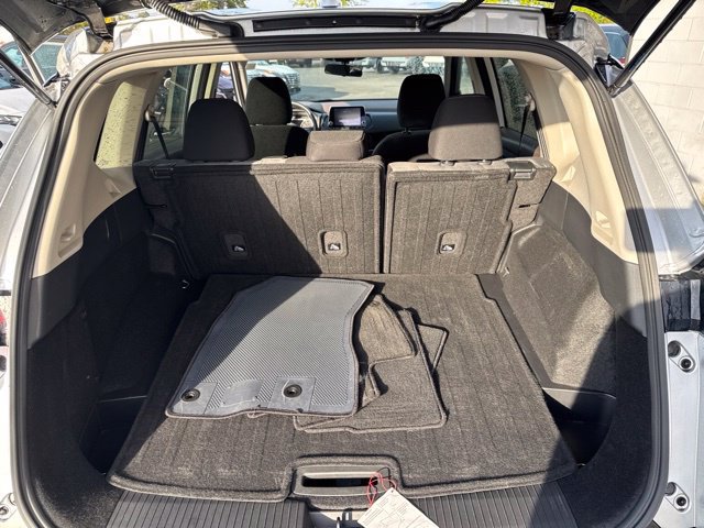 Used 2023 Nissan Rogue SV AWD/4WD image 19