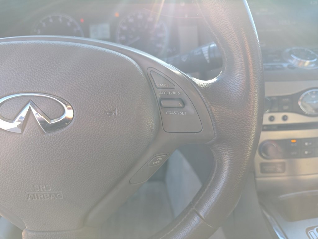 Used 2010 INFINITI G37 x w/ Premium Pkg image 16