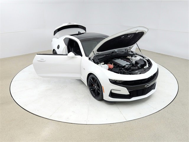 Used 2019 Chevrolet Camaro SS image 21