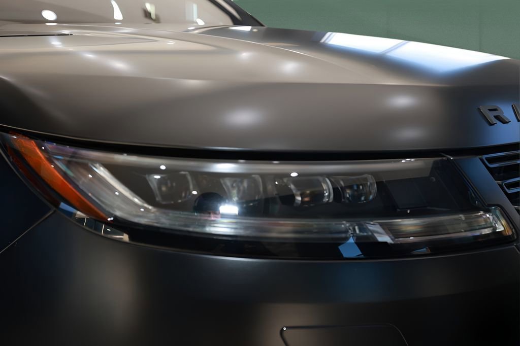 Used 2023 Land Rover Range Rover Sport SE Dynamic image 44