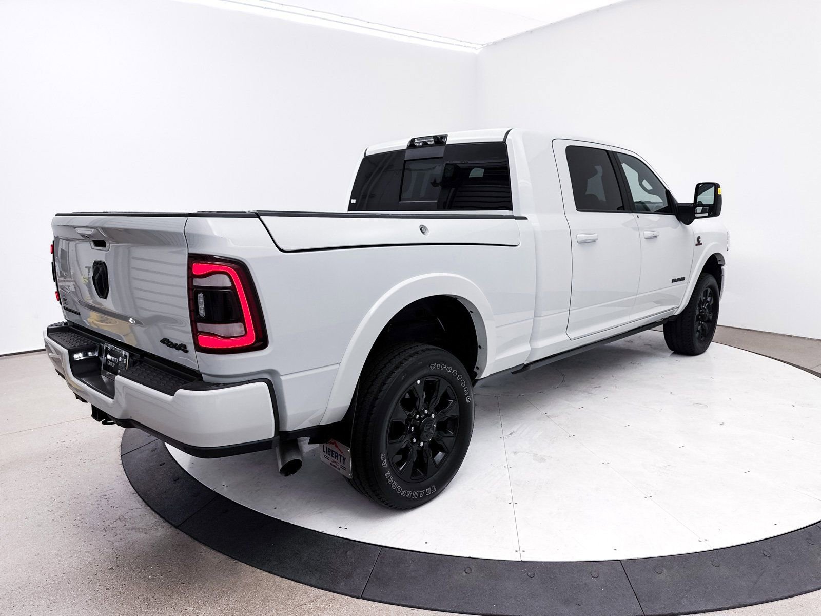 Used 2023 RAM 2500 Limited image 19