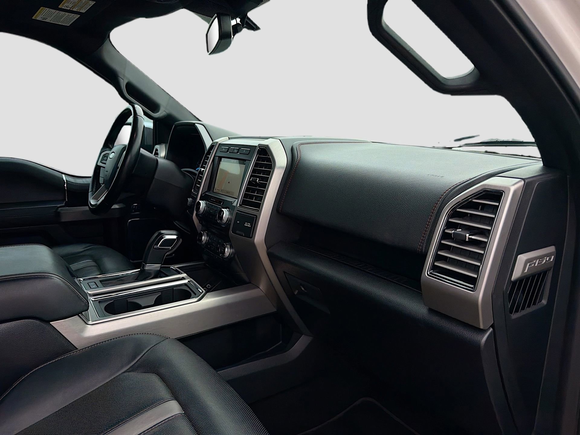 Used 2018 Ford F150 Platinum w/ Equipment Group 701A Luxury AWD/4WD image 35