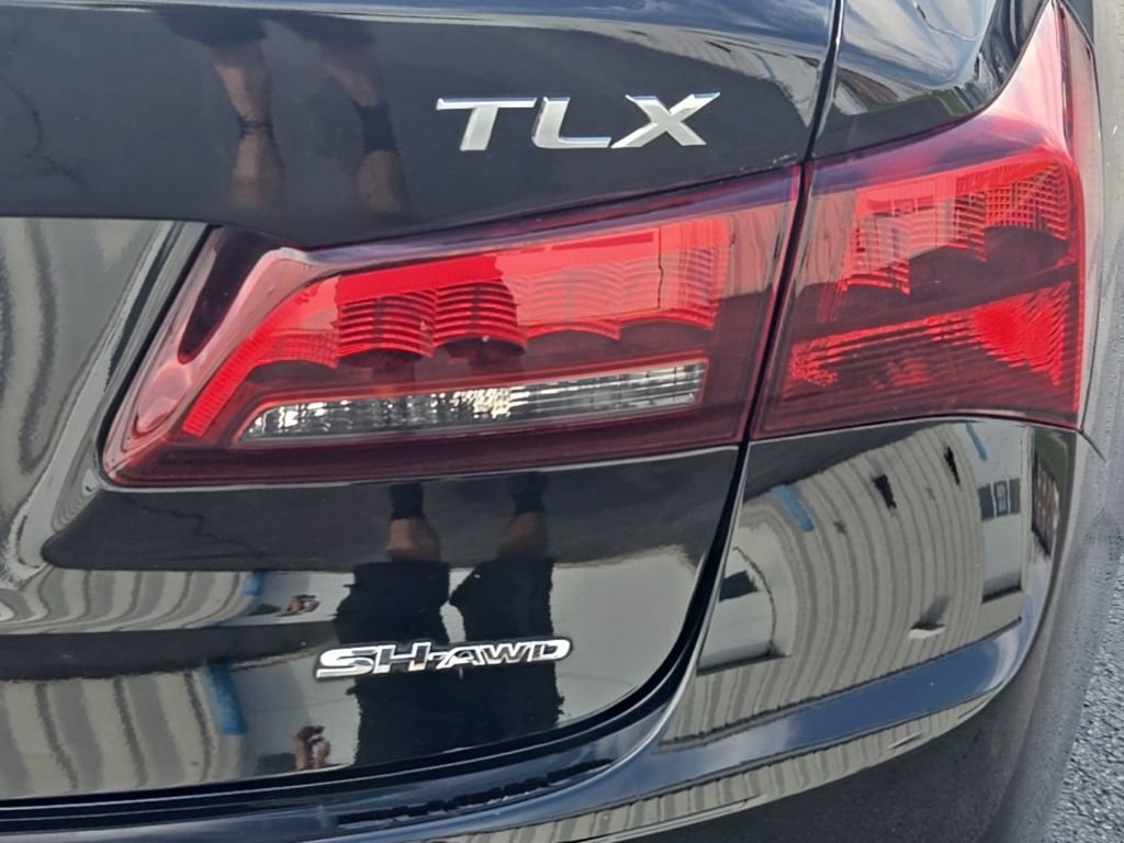 Used 2015 Acura TLX V6 SH-AWD w/ Technology Pkg image 7