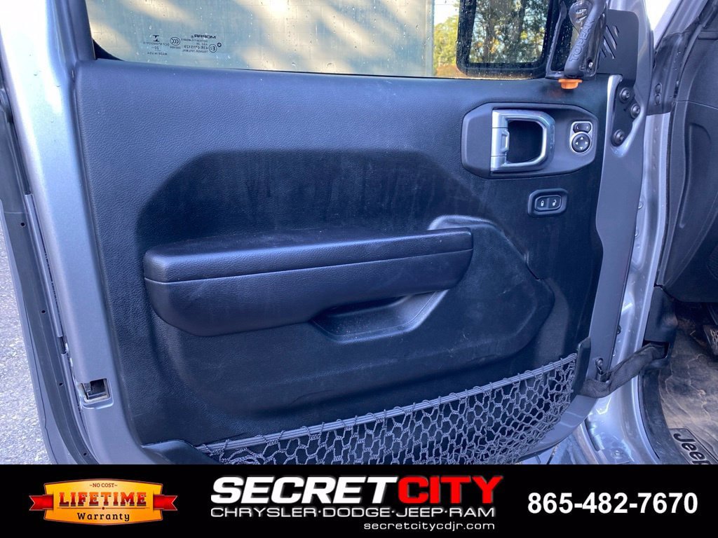 Used 2021 Jeep Wrangler Unlimited Sport AWD/4WD image 13