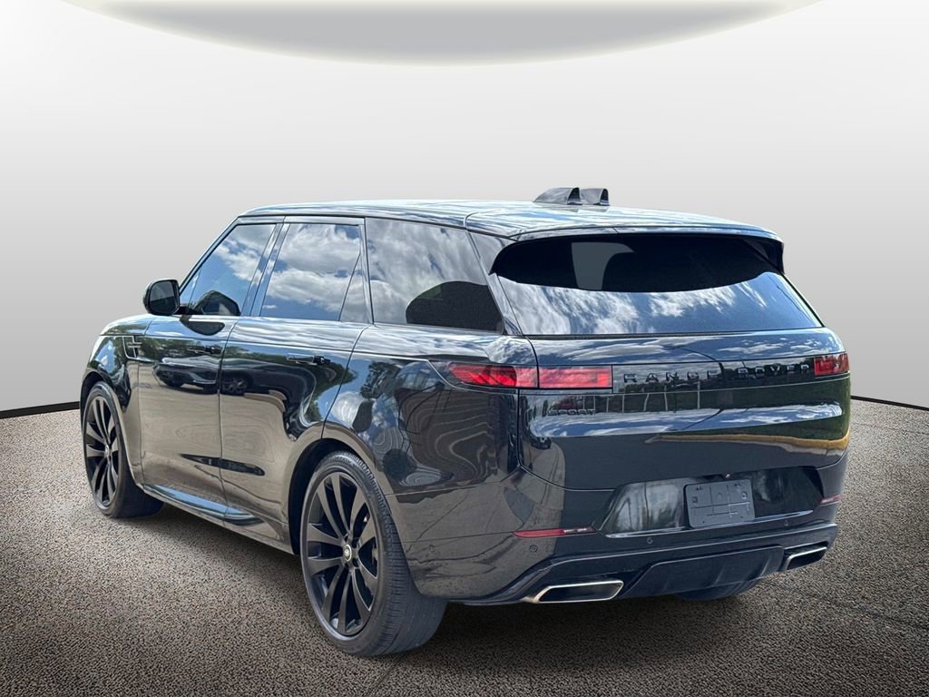 Used 2025 Land Rover Range Rover Sport Dynamic SE AWD/4WD image 4