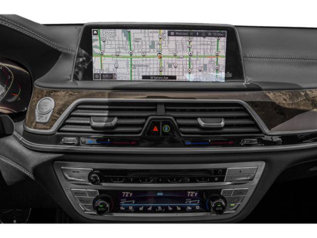 Used 2022 BMW 750i xDrive AWD/4WD image 19