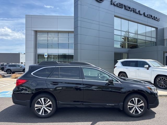 Used 2019 Subaru Outback 3.6R Limited AWD/4WD image 2