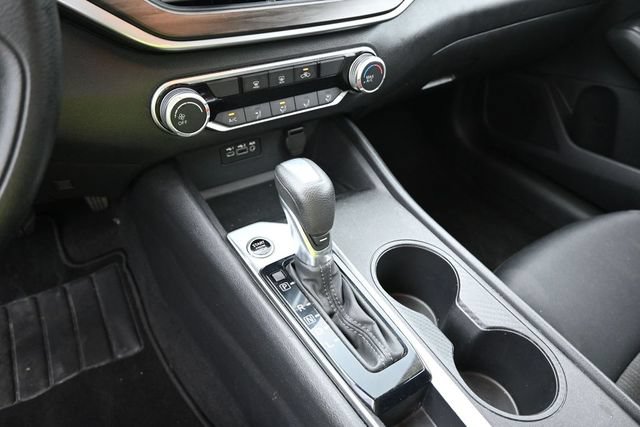 Used 2025 Nissan Altima 2.5 SV FWD image 22