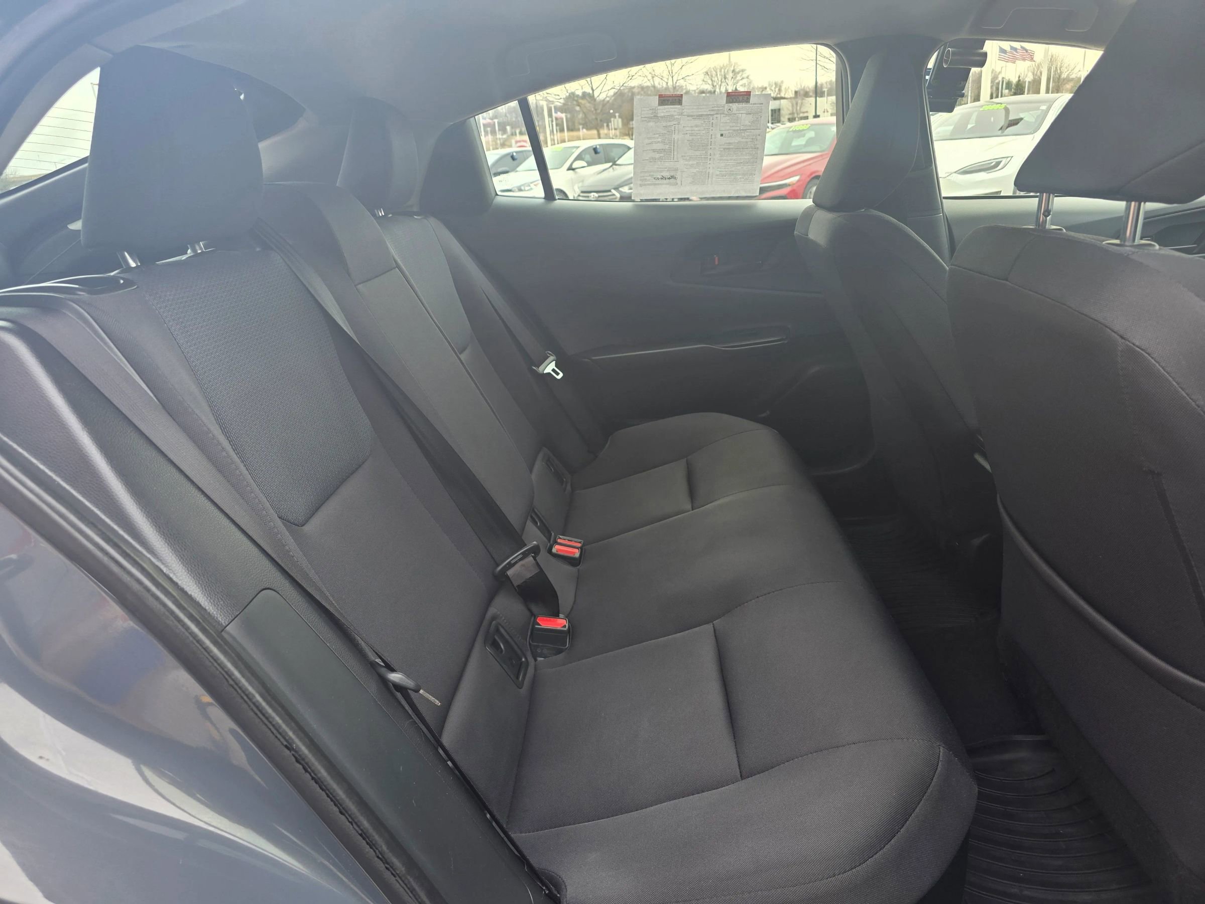 Used 2024 Toyota Prius LE FWD image 6