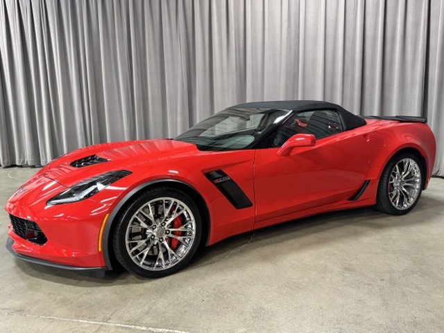 Used 2016 Chevrolet Corvette Z06 w/ 3LZ Preferred Equipment Group image 7