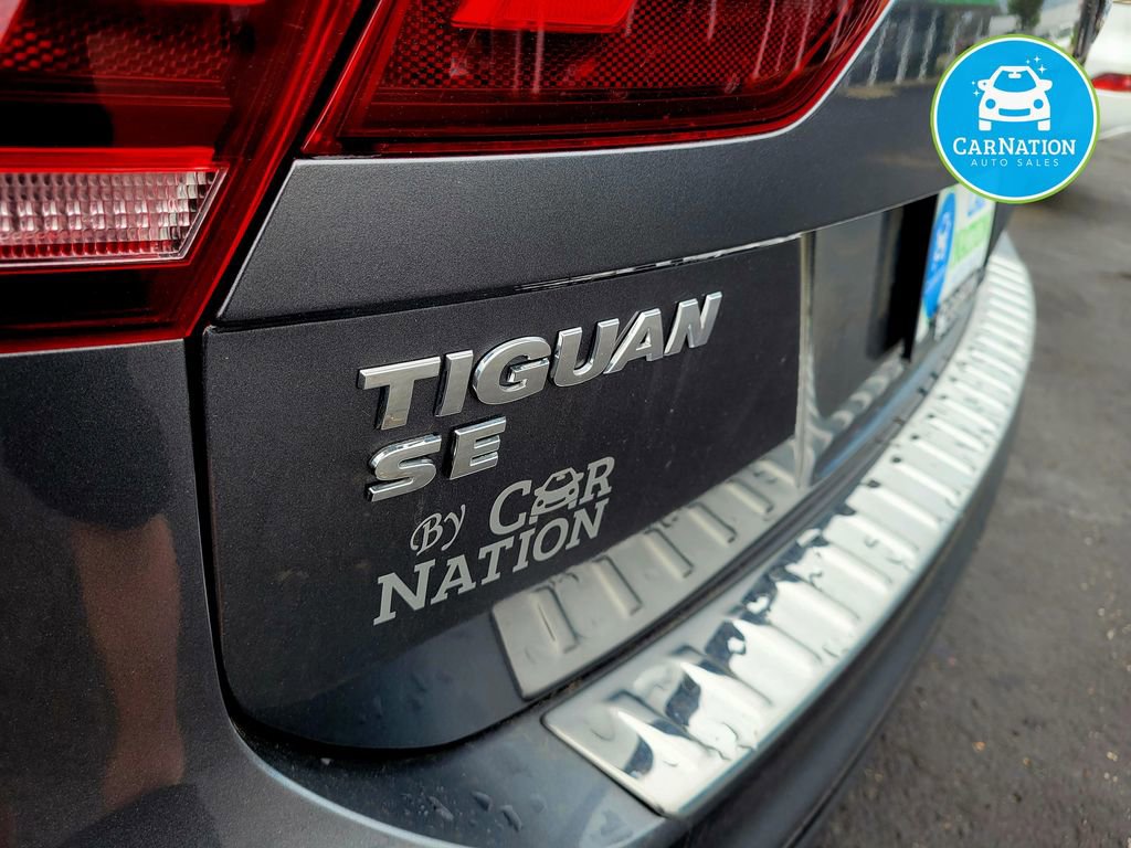 Used 2021 Volkswagen Tiguan SE R-Line AWD/4WD image 31