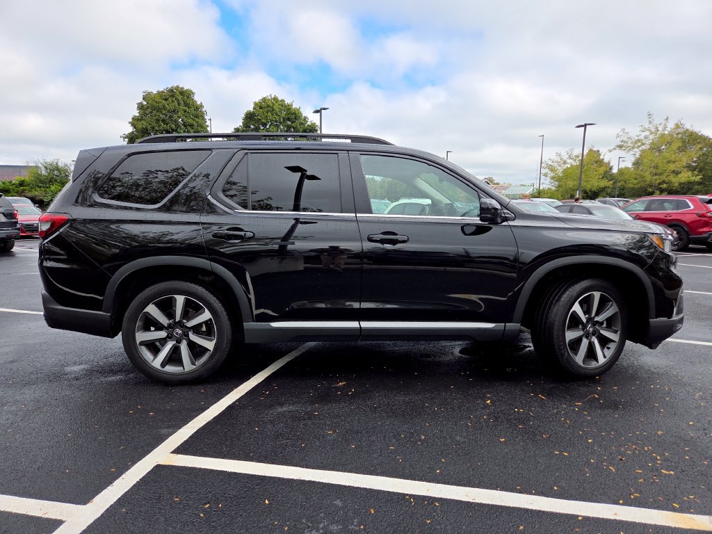 Certified 2024 Honda Pilot Touring image 29