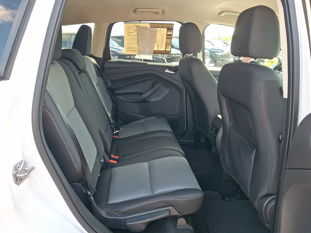 Used 2017 Ford Escape SE AWD/4WD image 15
