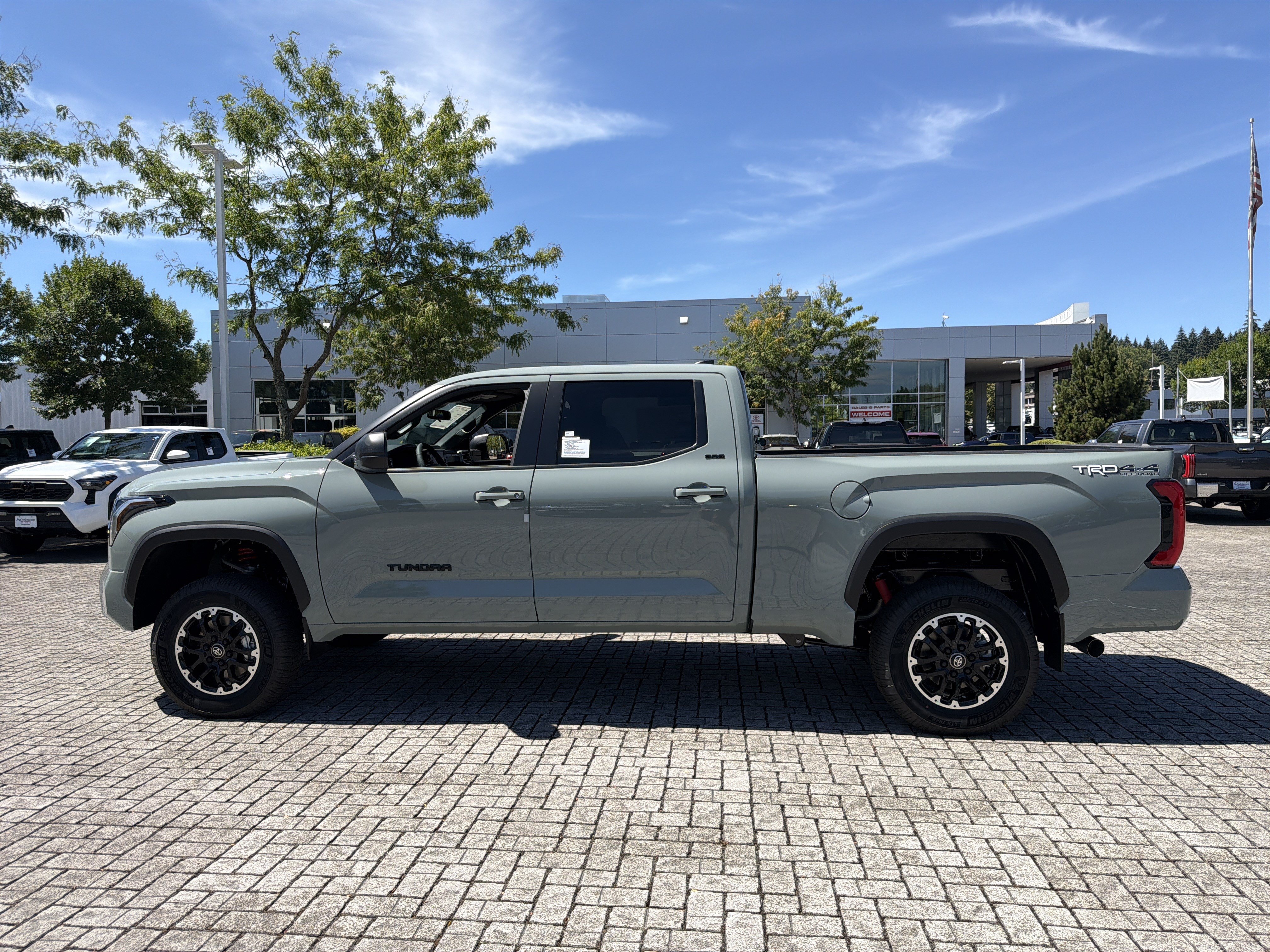 New 2026 Toyota Tundra SR5 w/ TRD Off-Road Package AWD/4WD image 4
