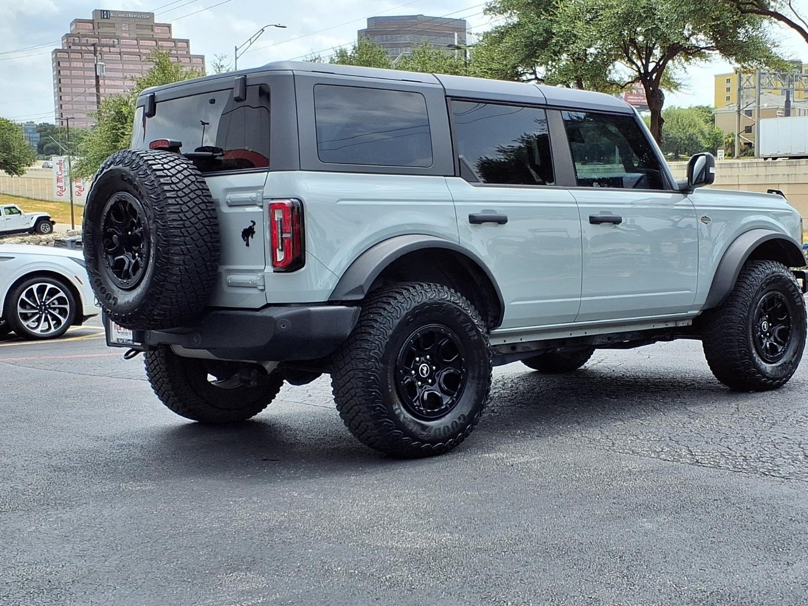 Used 2023 Ford Bronco Wildtrak AWD/4WD image 6