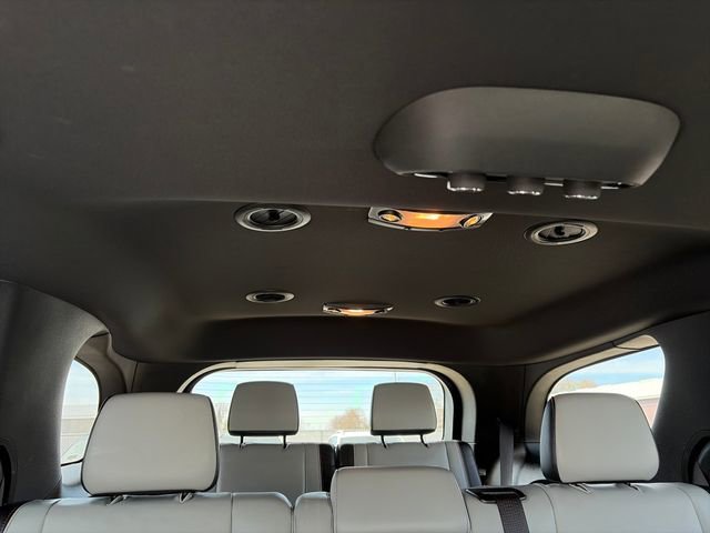 Used 2023 Dodge Durango GT image 35