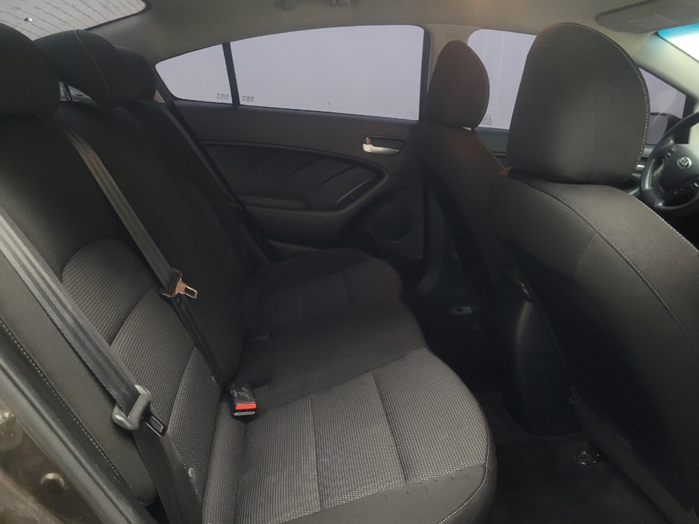 Used 2017 Kia Forte LX FWD image 19