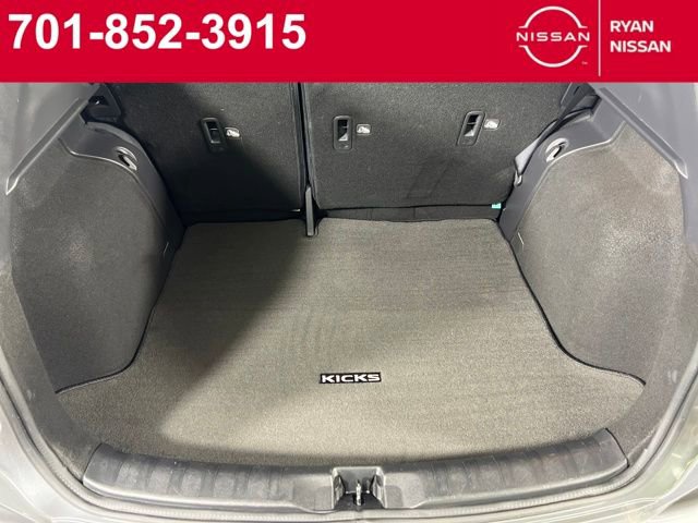 Certified 2023 Nissan Kicks SV image 7