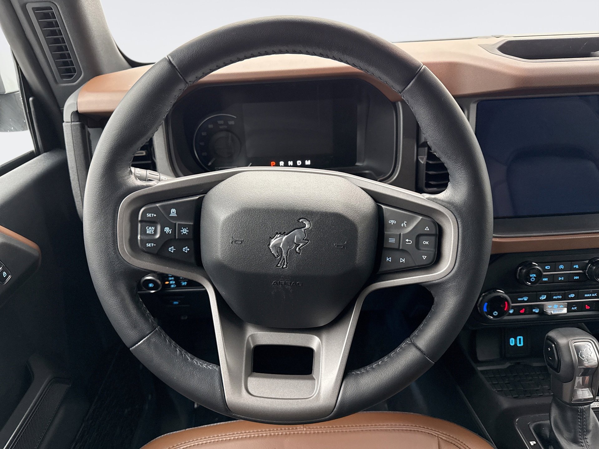 Used 2024 Ford Bronco Outer Banks image 12