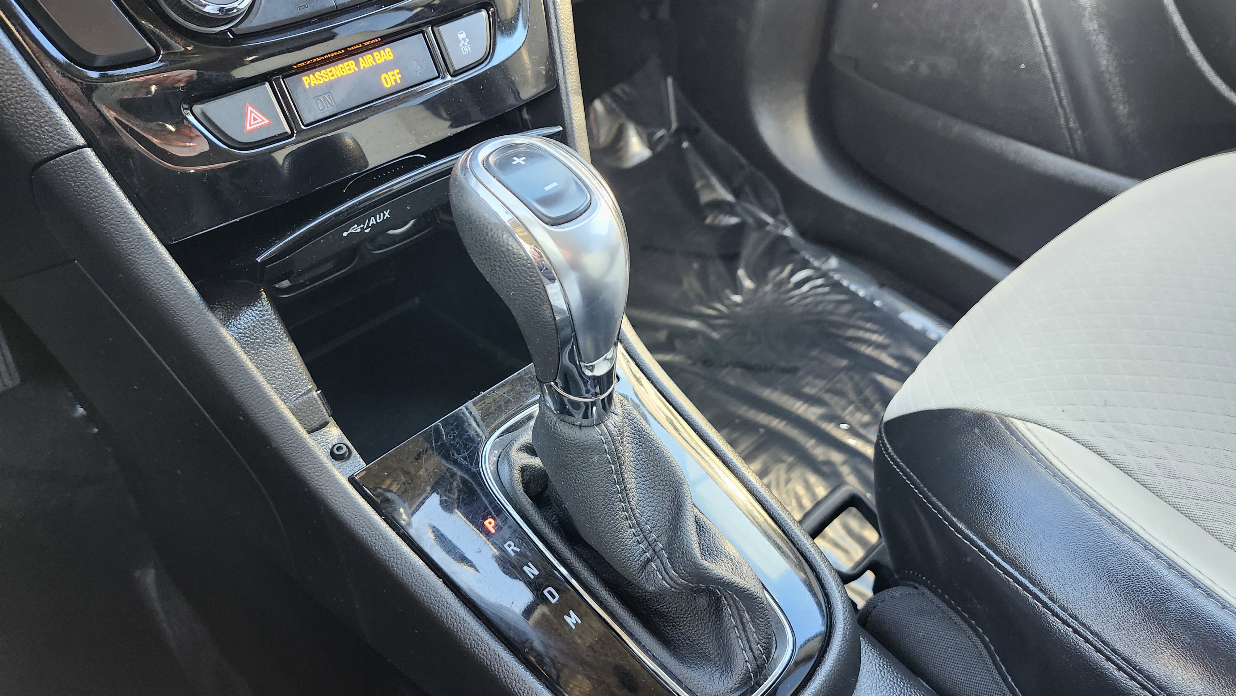 Used 2019 Buick Encore Preferred image 30