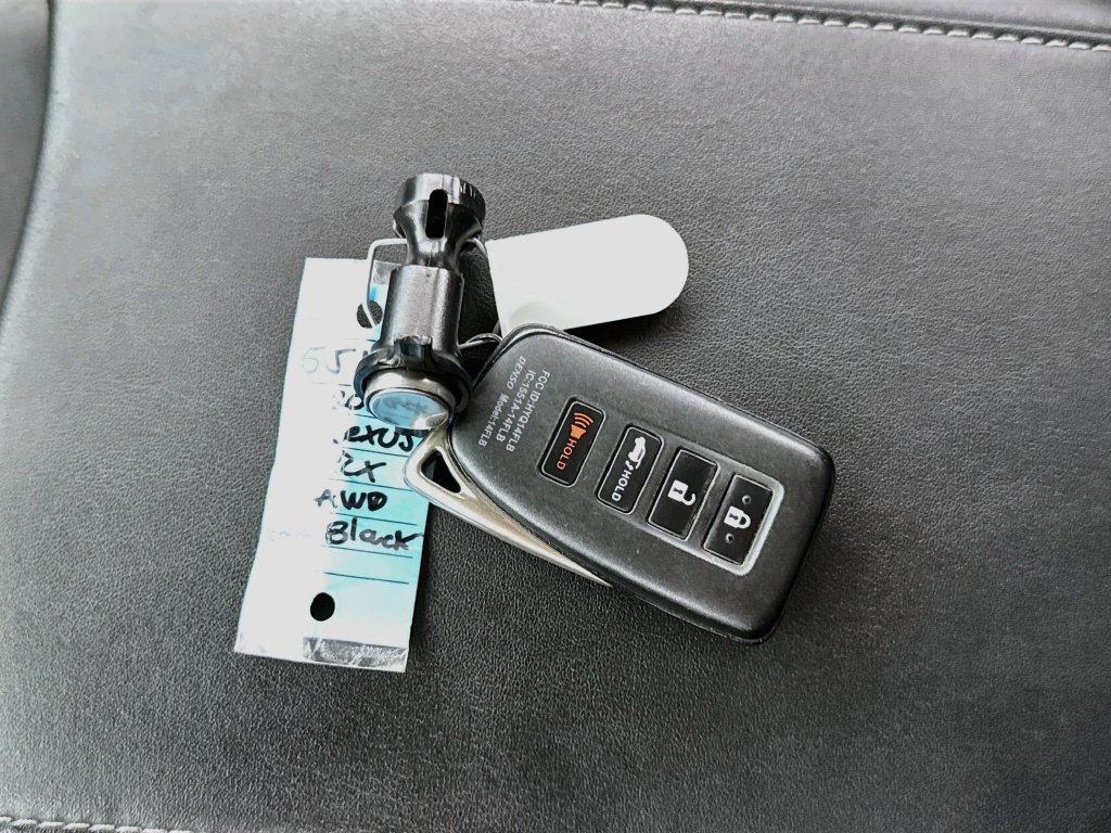 Used 2022 Lexus RX 450h AWD w/ Premium Package image 35