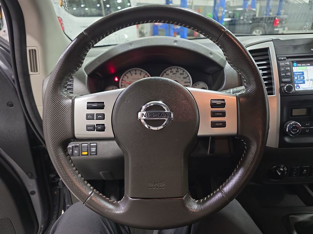 Used 2018 Nissan Frontier PRO-4X AWD/4WD image 25