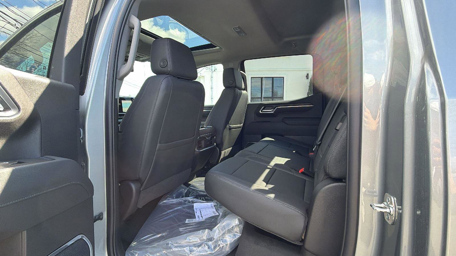 New 2026 GMC Sierra 1500 SLT w/ SLT Premium Plus Package image 33