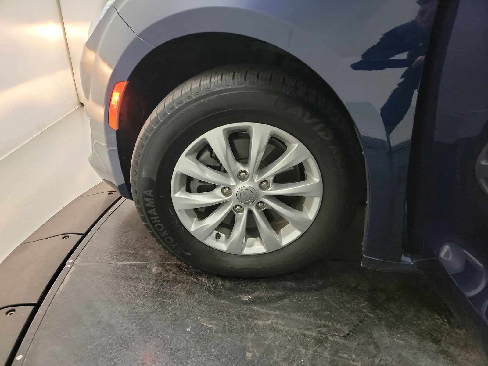 Used 2018 Chrysler Pacifica Touring Plus image 29