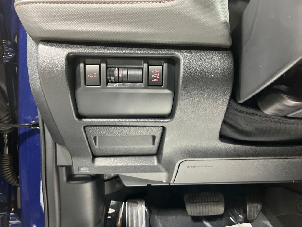 Certified 2025 Subaru Forester Sport AWD/4WD image 17