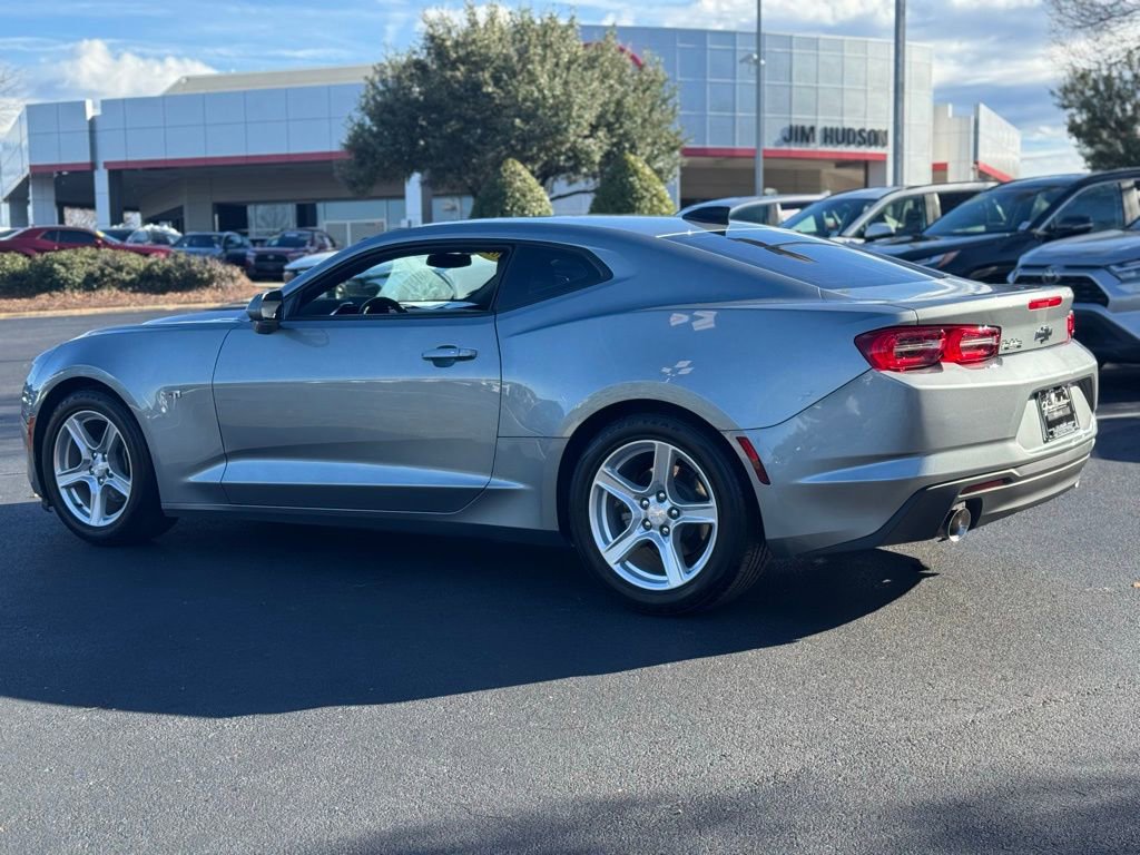 Used 2024 Chevrolet Camaro LT w/ Technology Package image 10
