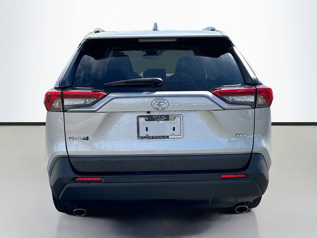 Used 2023 Toyota RAV4 XLE Premium image 6
