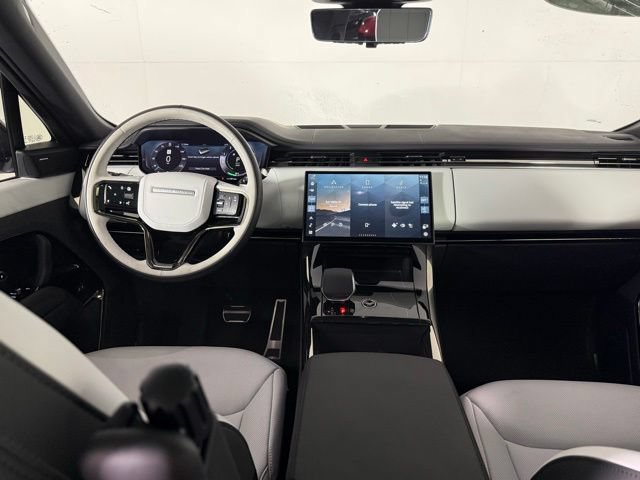 Used 2025 Land Rover Range Rover Sport Dynamic SE AWD/4WD image 27