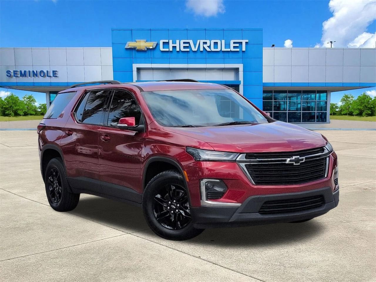Used 2022 Chevrolet Traverse LT FWD image 1
