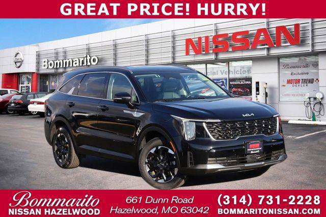 Used 2024 Kia Sorento S image 1