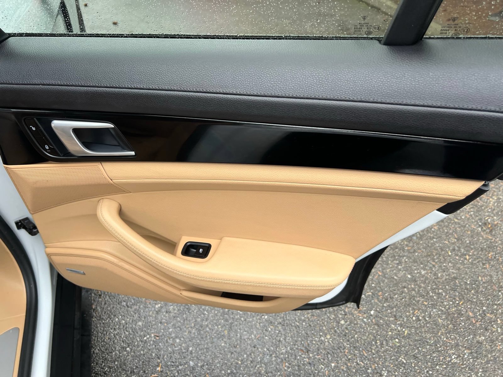 Used 2018 Porsche Panamera 4S AWD/4WD image 38