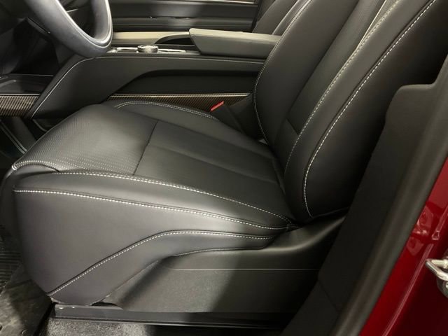 New 2026 Cadillac Vistiq Sport w/ LPO, Floor Liner Package image 26